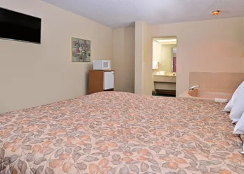 Americas Best Value Inn Bishopville hotel thumbnail 3