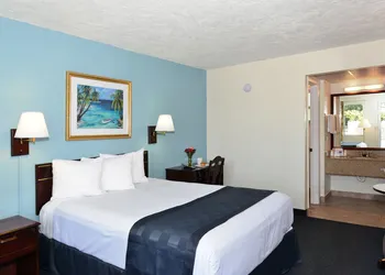 Americas Best Value Inn Bradenton Sarasota hotel thumbnail 3