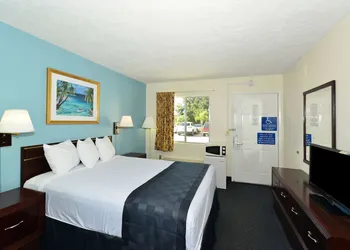 Americas Best Value Inn Bradenton Sarasota hotel thumbnail 8