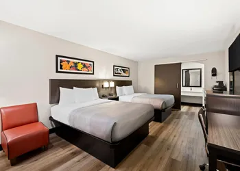 Quality Inn & Suites Dumas hotel thumbnail 3