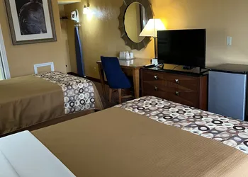 Executive Inn hotel thumbnail 6