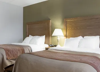 Quality Inn Bismarck I-94 hotel thumbnail 3