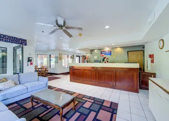 Capital O Amerihost Inn and Suites Fulton Hwy 54 MO hotel thumbnail 4