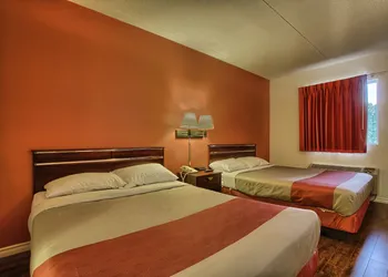 Motel 6 Windsor, ON hotel thumbnail 6