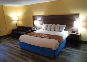 Days Inn by Wyndham Cleveland TN hotel thumbnail 3