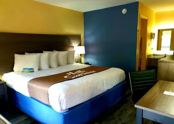 Days Inn by Wyndham Cleveland TN hotel thumbnail 8
