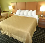 Clarion Inn Southern Pines - Pinehurst hotel detail image 4