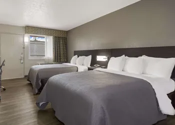 Quality Inn Charleston - West Ashley hotel thumbnail 4