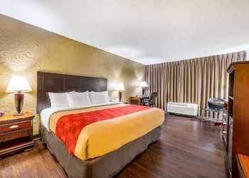 Econo Lodge Corinth hotel thumbnail 6