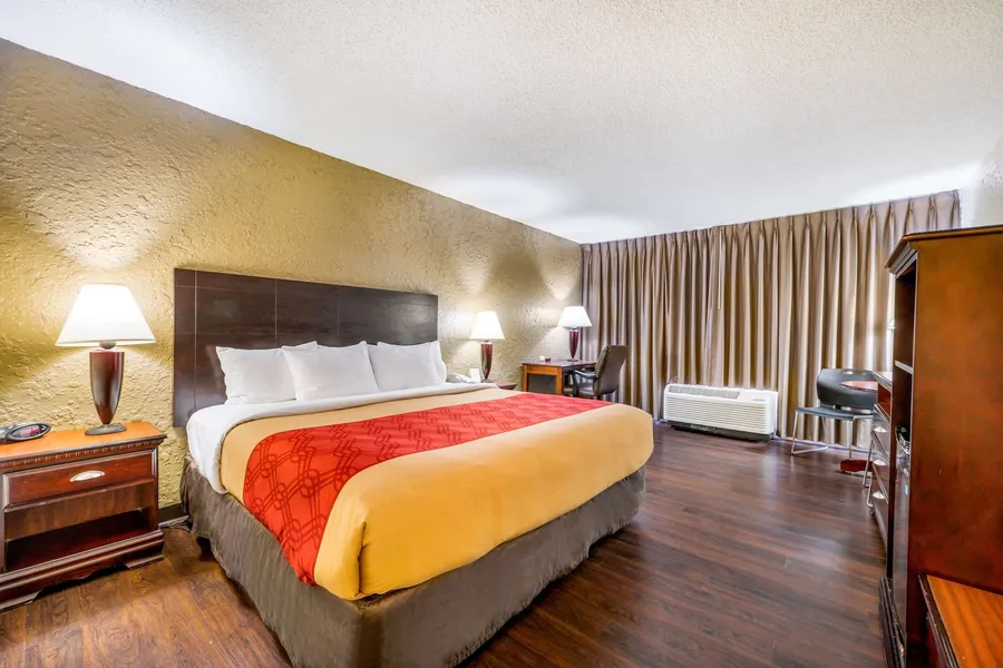 Econo Lodge Corinth hotel detail image 6