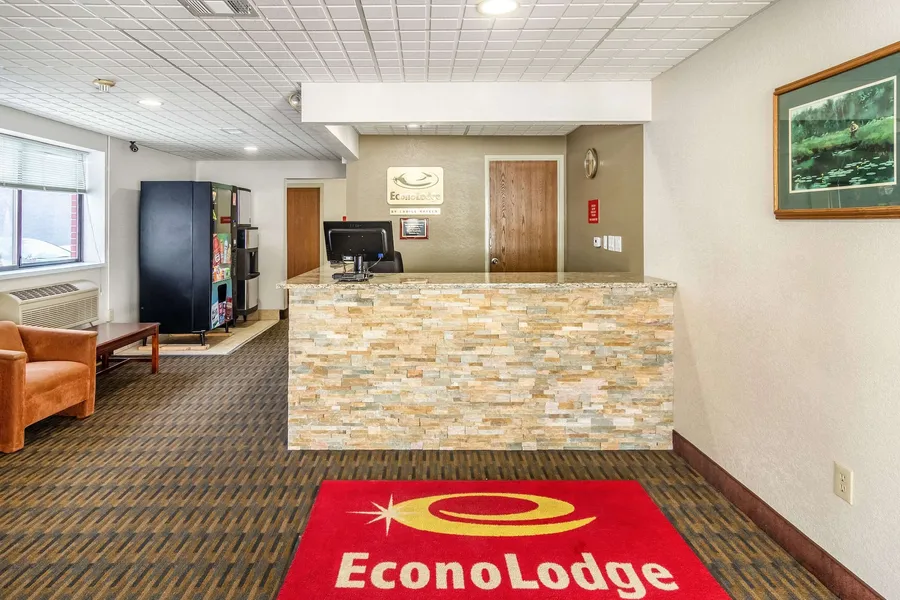 Econo Lodge Cadillac hotel detail image 2