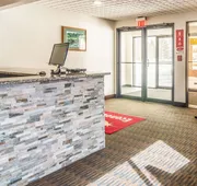 Econo Lodge Cadillac hotel detail image 4