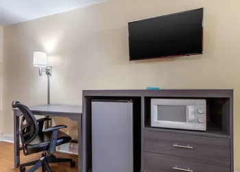 Econo Lodge Chattanooga Northeast - Ooltewah hotel thumbnail 7