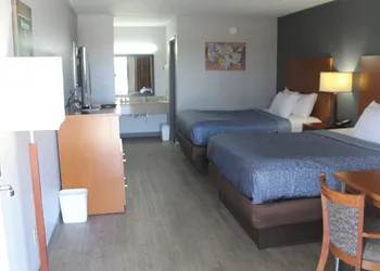 Econo Lodge Franklin South hotel thumbnail 3