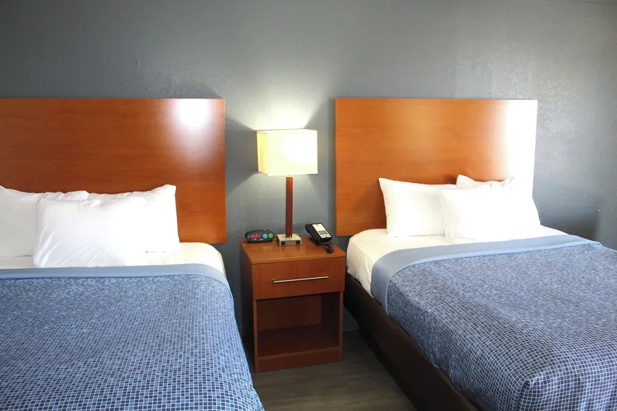 Econo Lodge Franklin South hotel detail image 6