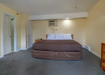 Classic Inn hotel thumbnail 7