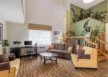 Sleep Inn & Suites Charles City hotel thumbnail 4