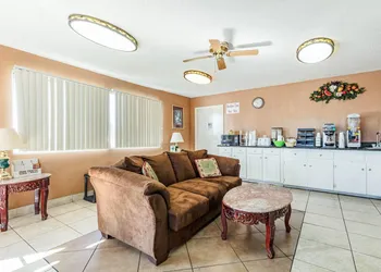 Rodeway Inn Prattville I-65 hotel thumbnail 4