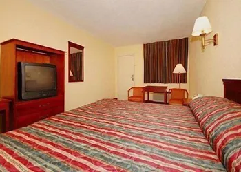 Rodeway Inn Prattville I-65 hotel thumbnail 7