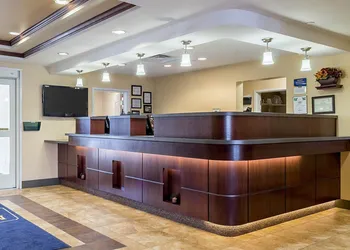 MainStay Suites Minot hotel thumbnail 3