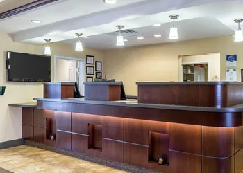 MainStay Suites Minot hotel thumbnail 4