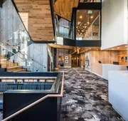 Peaks Hotel & Suites hotel detail image 4