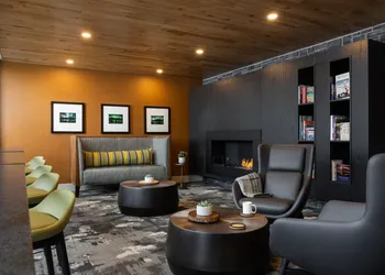 Peaks Hotel & Suites hotel thumbnail 6