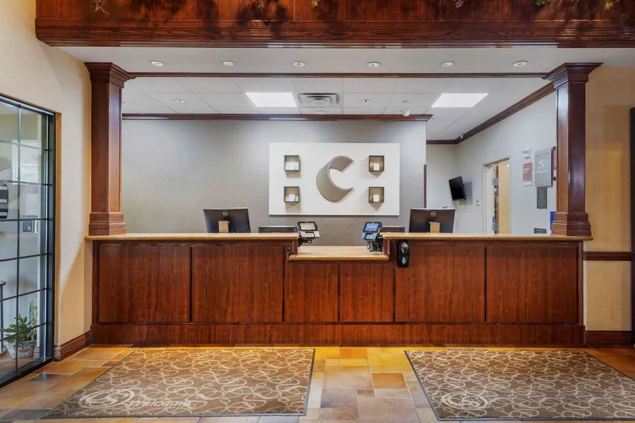 Comfort Suites Marshall hotel detail image 2