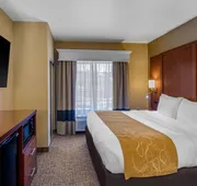 Comfort Suites Marshall hotel detail image 5