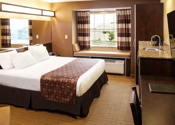Microtel Inn & Suites by Wyndham St Clairsville/Wheeling hotel thumbnail 5