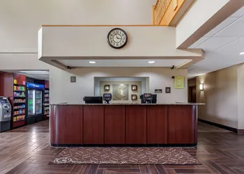 Comfort Suites Delavan - Lake Geneva Area hotel thumbnail 2