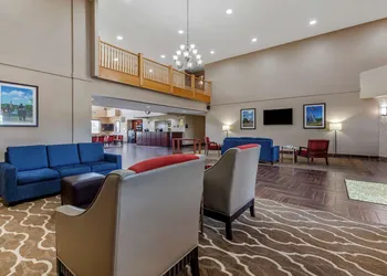 Comfort Suites Delavan - Lake Geneva Area hotel thumbnail 3