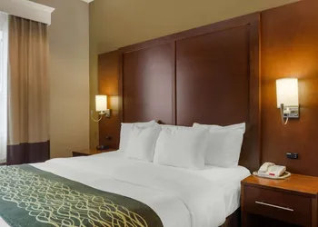 Comfort Inn & Suites Amarillo East hotel thumbnail 7