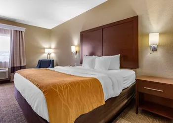 Comfort Inn & Suites Deming hotel thumbnail 7
