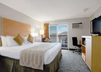 Coast Osoyoos Beach Hotel hotel thumbnail 6