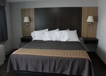 Route 62 Motel hotel thumbnail 2