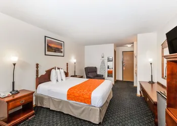 Howard Johnson by Wyndham Wichita Airport hotel thumbnail 6