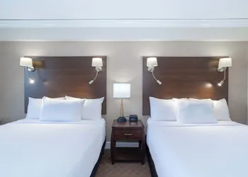 Sandman Signature Vancouver Airport Hotel & Resort hotel thumbnail 8
