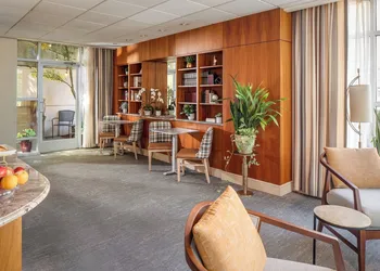 Park Lane Suites and Inn hotel thumbnail 7