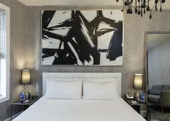 Square Hotel at Times Square hotel thumbnail 5