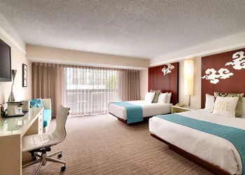 Atrium Hotel at Orange County Airport hotel thumbnail 5