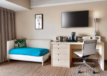 Atrium Hotel at Orange County Airport hotel thumbnail 6