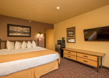 Elk Country Inn hotel thumbnail 5