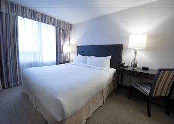 Cambridge Suites Toronto hotel thumbnail 8
