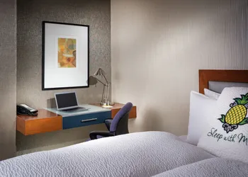 Staypineapple, Watertown Hotel, University District Seattle hotel thumbnail 8