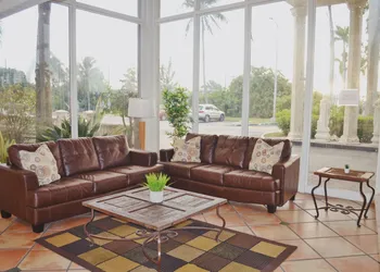 Miami Gardens Inn & Suites hotel thumbnail 7
