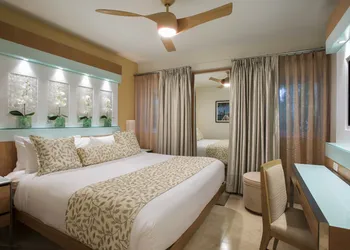 Santa Maria Suites hotel thumbnail 5