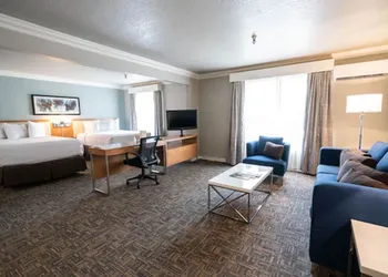 Alexis Park All Suite Resort hotel thumbnail 5