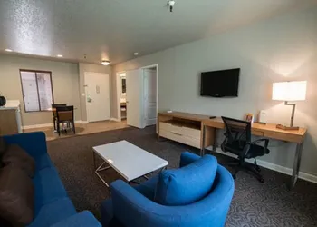 Alexis Park All Suite Resort hotel thumbnail 8