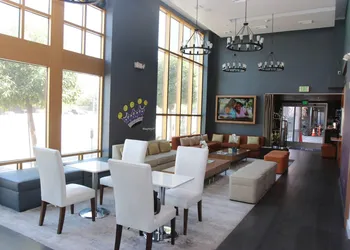 BLVD Hotel and Studios Universal-Hollywood, an Ascend Collection Hotel hotel thumbnail 8